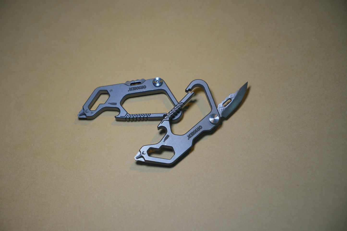 Gr5 Titanium EDC Keychain with Damascus Blade
